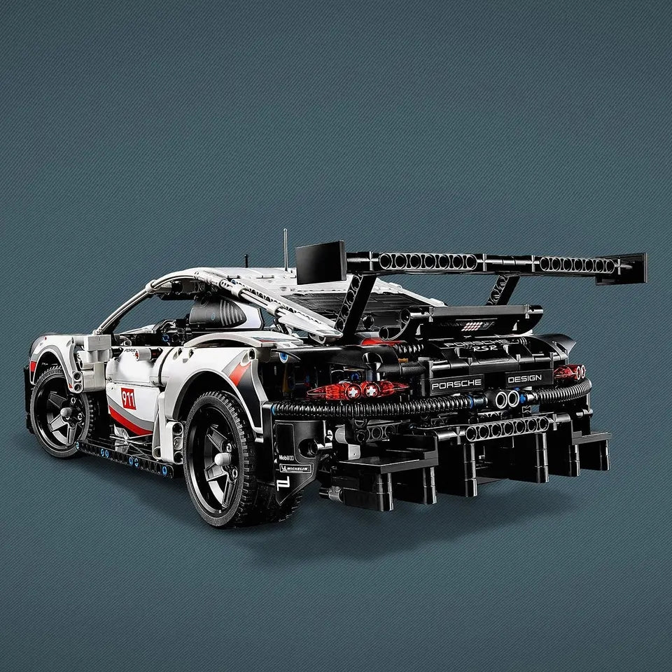 White porsche 911 RSR(1580 pcs)