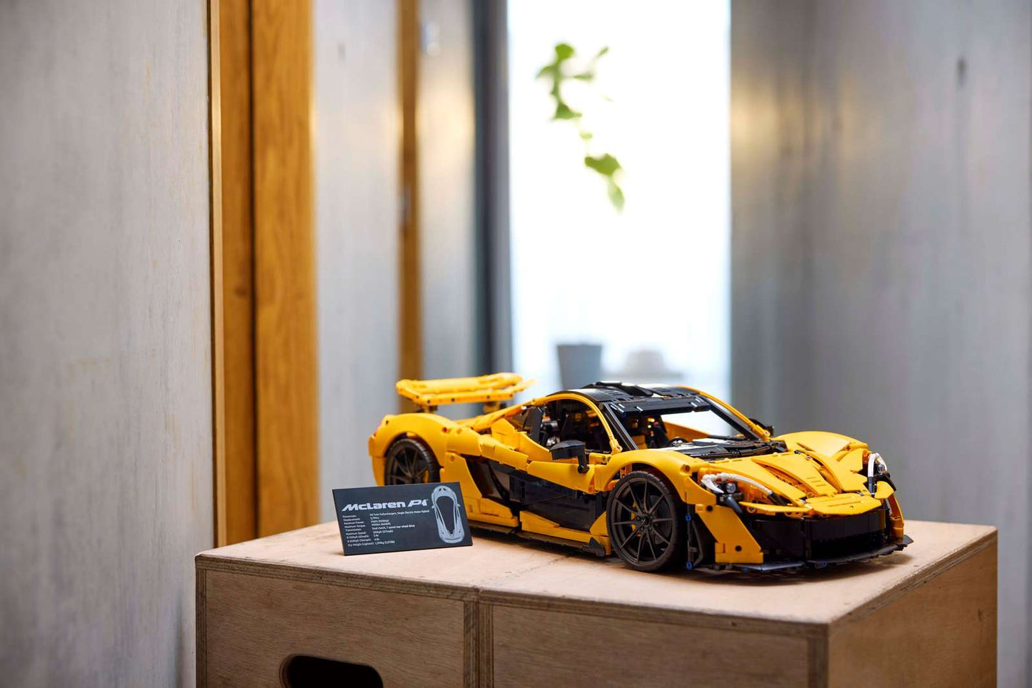 McLaren P1 (3893 pcs)